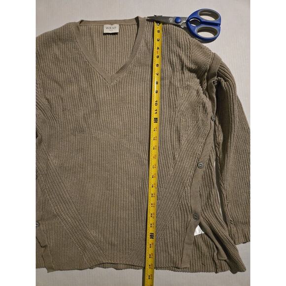 Womens Wrap London V-Neck Sweater Side Buttons WT08 US 8 EUC Tan/Brown - Picture 6 of 11